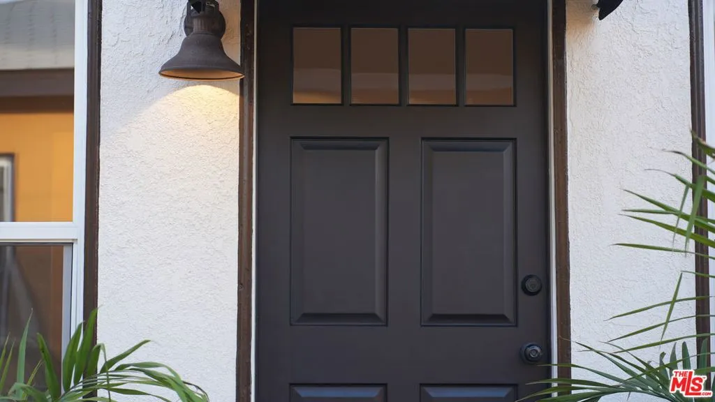 7319 Lasalle Avenue, Los Angeles, California 90047 home-pic-17